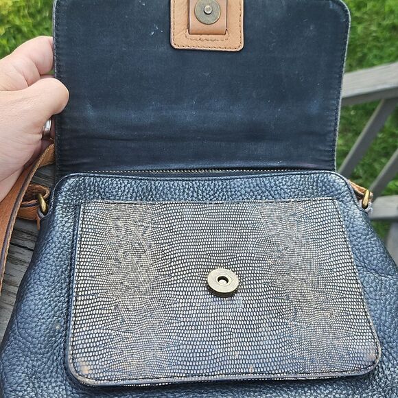 Fossil Kinley Leather Crossbody Bag - Picture 5 of 11
